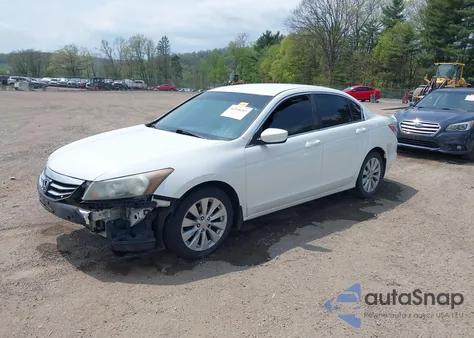 2011 Honda Accord 2.4 Lx z USA, uszkodzony, nr VIN 1HGCP2F39BA147681